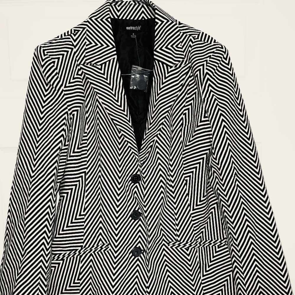 Metrostyle Black and White ZigZag Chevron Pattern Jacket Blazer Retro Vintage